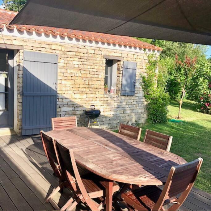 Maison Vendeenne A 5 Min Du Bord De Mer Saint-Hilaire-la-Forêt Exterior foto